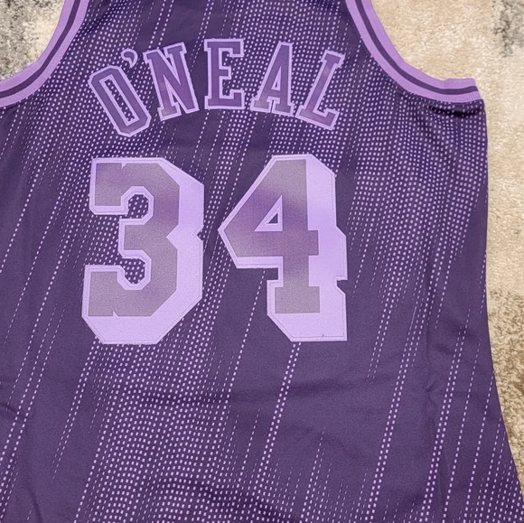 Shaquille O'Neal Lakers Mitchell & Ness Monochrome 96-97 Swingman Jersey Sz M - Picture 10 of 13